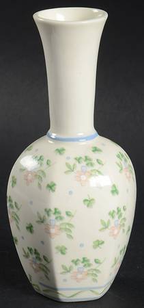 Laura 5" Bud Vase