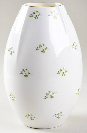 Shamrock 7" Vase