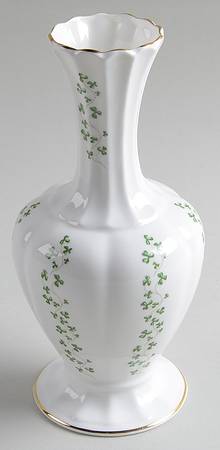 Shamrock 8" Vase