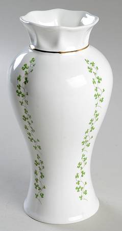 Shamrock 8" Vase