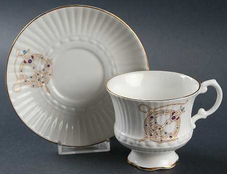 Tara Brooch (Smooth, Ribbed Rim) Footed Cup & Saucer Set