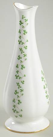 Trellis Shamrock (Ribbed, Fluted) 6" Bud Vase