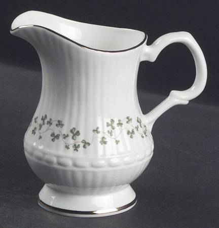Trellis Shamrock (Ribbed, Fluted) Creamer