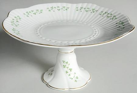 Trellis Shamrock (Ribbed, Fluted) 9" Diameter Pedestal Cake Stand