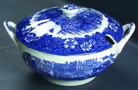 Coaching Taverns Blue Tureen &  Lid