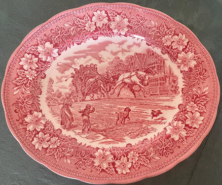 Coaching Taverns Pink Chop Plate (Round Platter)