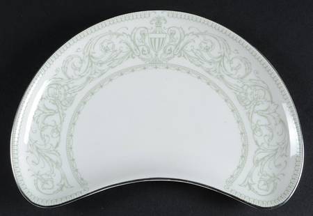 Allegro Crescent Salad Plate
