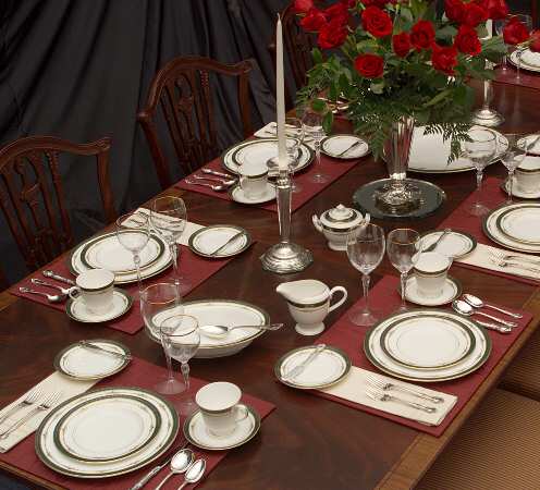 Ambassador Green 45 Piece Estate Set