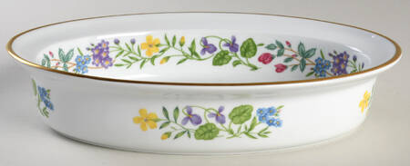 Arcadia 11" Oval Pie Baker