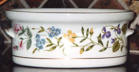Arcadia 2.5 Quart Oval Covered Casserole No Lid