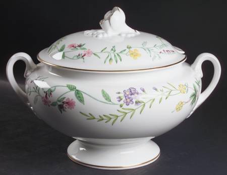 Arcadia Tureen &  Lid