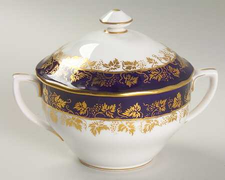 Arundel Blue (Scalloped) Sugar Bowl & Lid