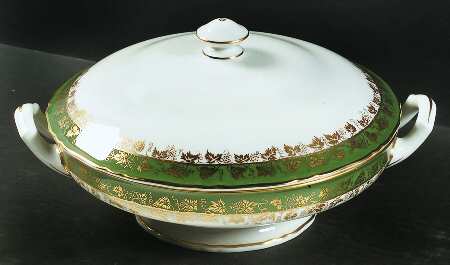 Arundel Green Round Covered Vegetable