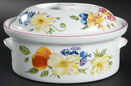 Ashford (Red Trim) 4.5 Pt Oval Deep Covered Casserole