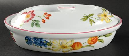 Ashford (Red Trim) Large Oval Entree Dish & Lid