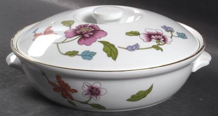 Astley (Oven To Table) 1 Qt Round Covered Casserole