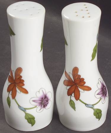 Astley (Oven To Table) Salt & Pepper Set