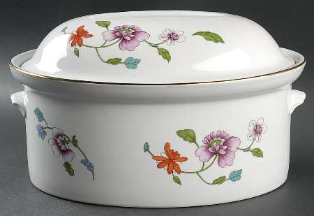 Astley (Oven To Table) 3 Quart Oval Covered Casserole