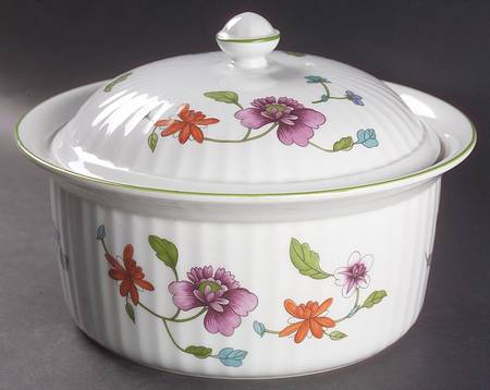 Astley (Oven To Table) 2.75 Qt Round Covered Casserole