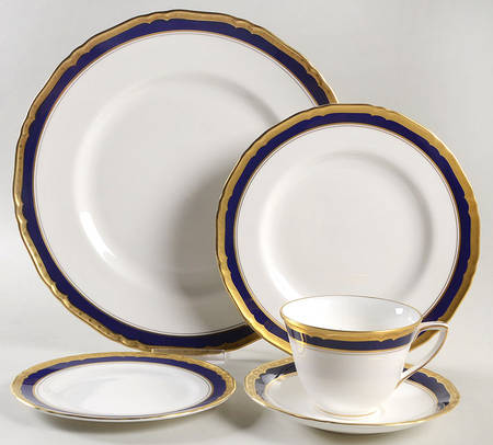 Aston 40 Piece Estate Set