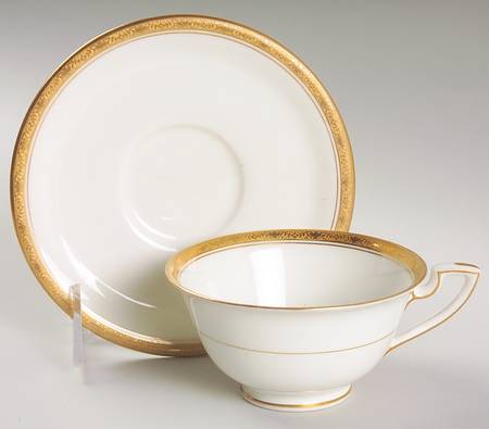 Athena Footed Cup & Saucer Set