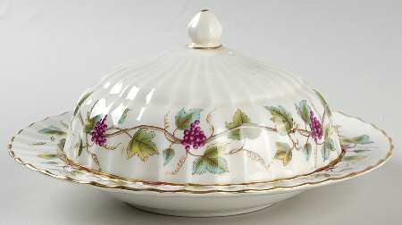 Bacchanal (Cream Background) Muffin Dish & Lid
