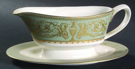 Balmoral Green Gravy Boat with Attached Underplate