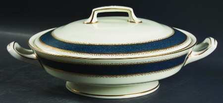 Belvoir Blue Round Covered Vegetable