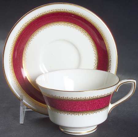 Belvoir Red Footed Cup & Saucer Set