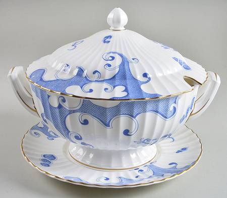Blue Dragon (Warmstry, Fluted) Tureen & Lid w/Underplate