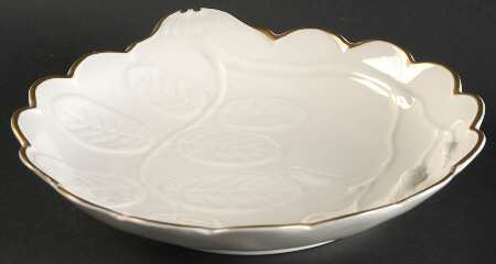 Blind Earl (Raise Design Allwhite) Shell Shaped Dish