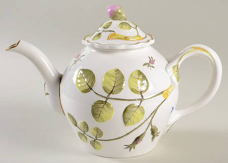 Blind Earl (Raised, Multicolored) Teapot & Lid