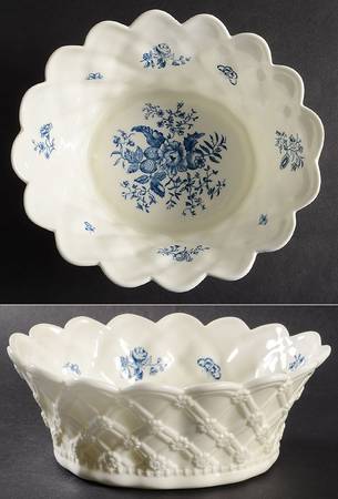 Blue Sprays (White) 7" Oval All Purpose Bowl