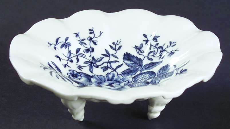 Blue Sprays (Cream) Small Shell Shaped Dish
