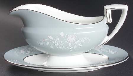 Bridal Rose Gravy Boat with Attached Underplate
