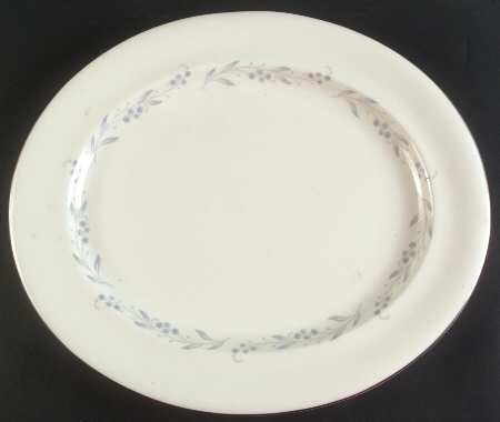 Bridal Wreath 17" Oval Serving Platter