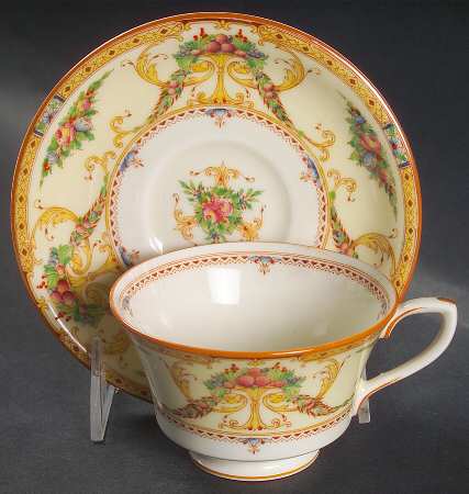 Buckingham Yellow Footed Cup & Saucer Set