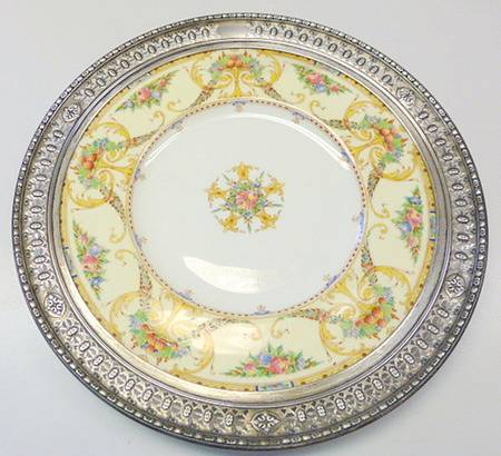 Buckingham Yellow Sterling Rim Dinner Plate