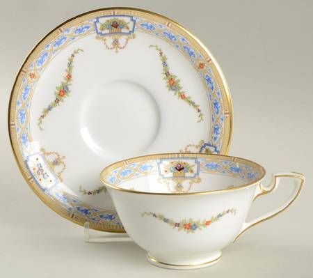 C2101 Footed Cup & Saucer Set
