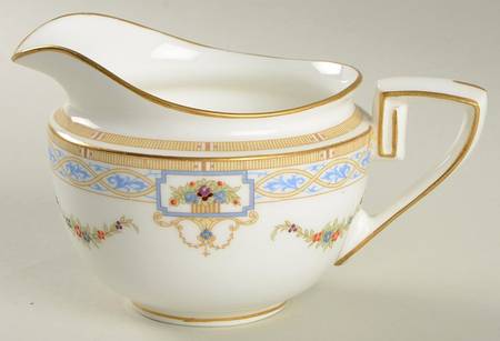 C2101 Creamer
