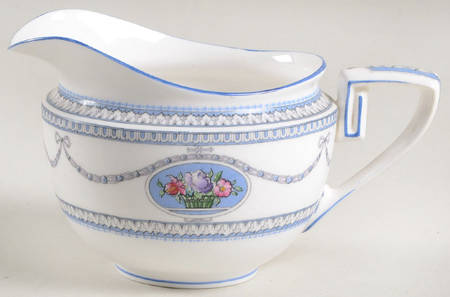 Cameo Creamer