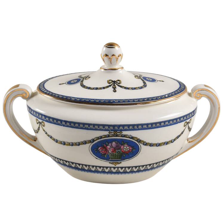 Cameo Sugar Bowl & Lid