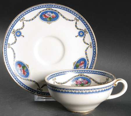 Cameo Flat Cup & Saucer Set