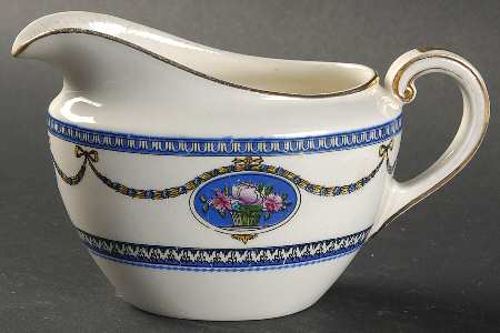 Cameo Creamer