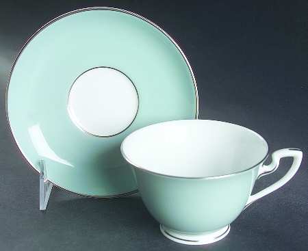 Candlelight Footed Cup & Saucer Set