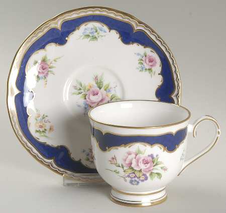 Charlotte Footed Cup & Saucer Set
