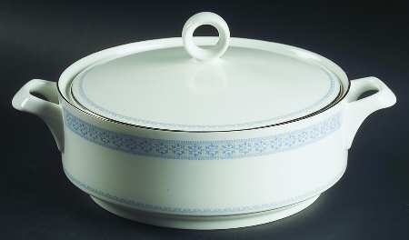 Chelsea Round Covered Vegetable