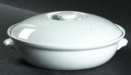 Classic White Medium Round Entree Dish & Lid