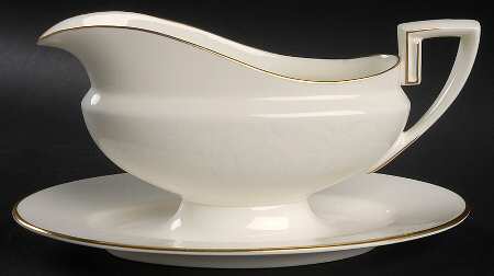 Concerto Gravy Boat with Attached Underplate