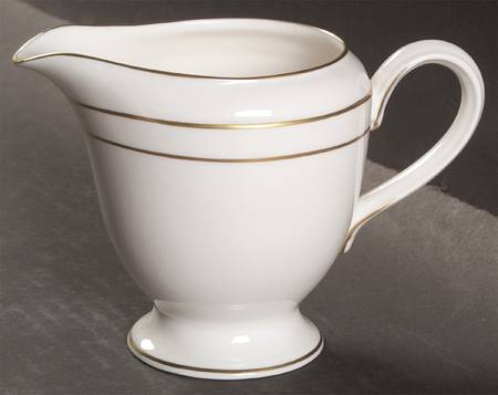 Contessa Oversize Creamer